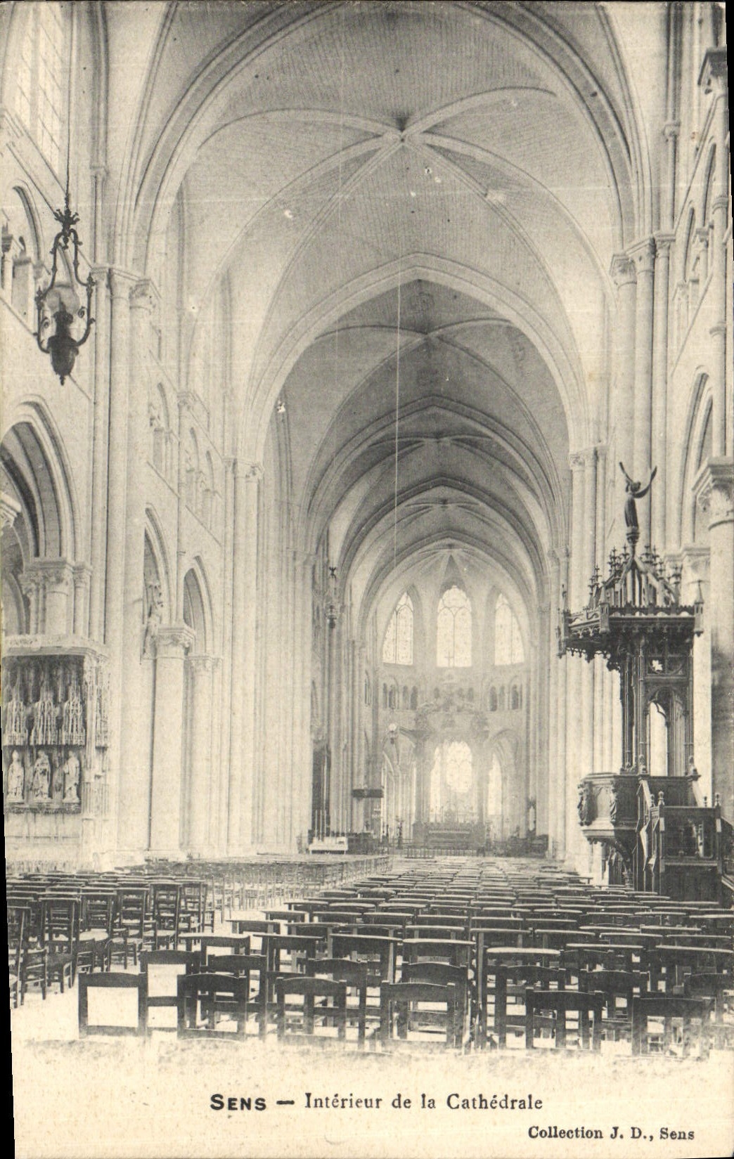 Sens — Intérieur de la Cathédrale — Collection J. D., Sens