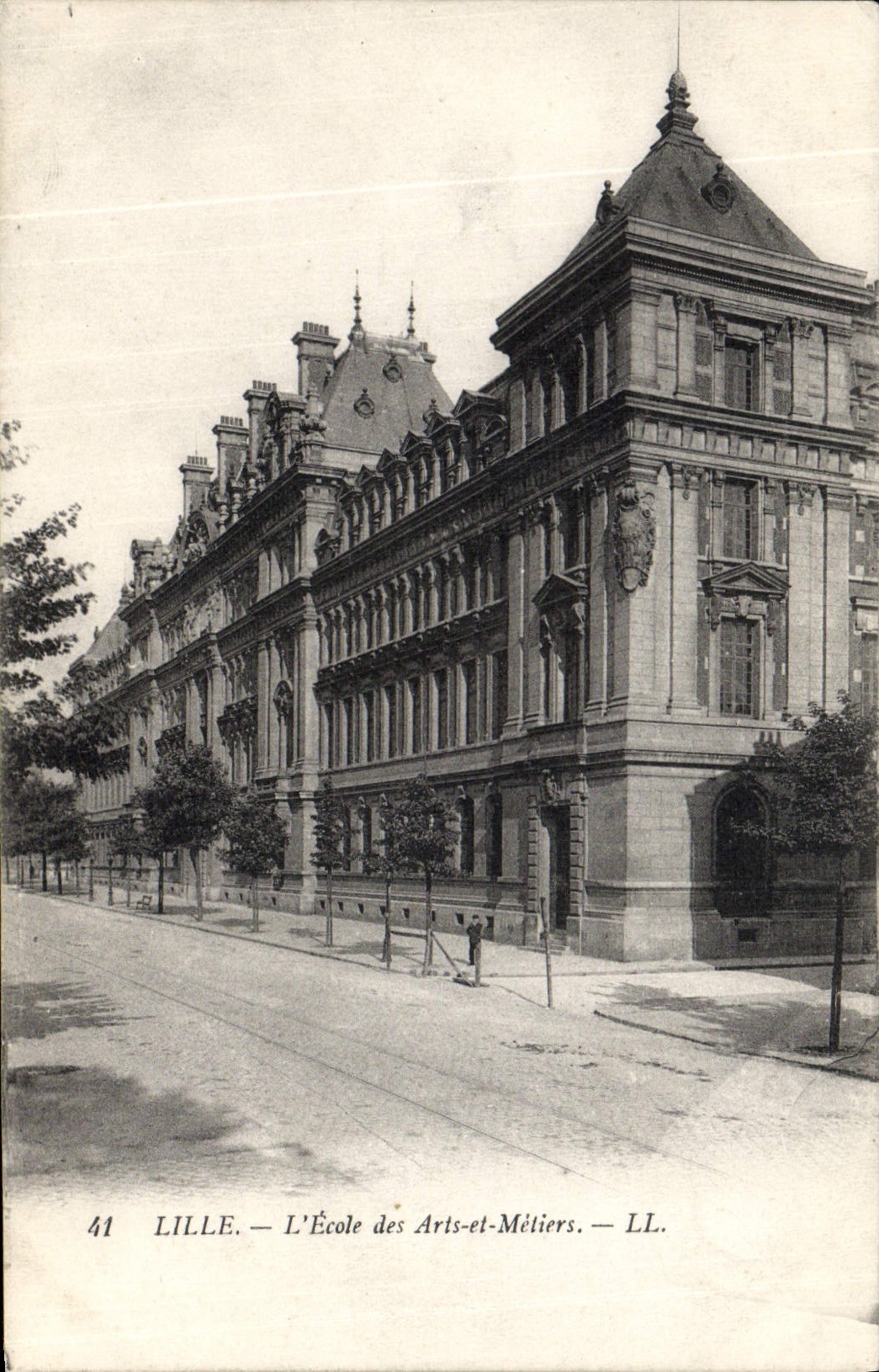 CPA Lille L'Ecole des Arts et Metiers
