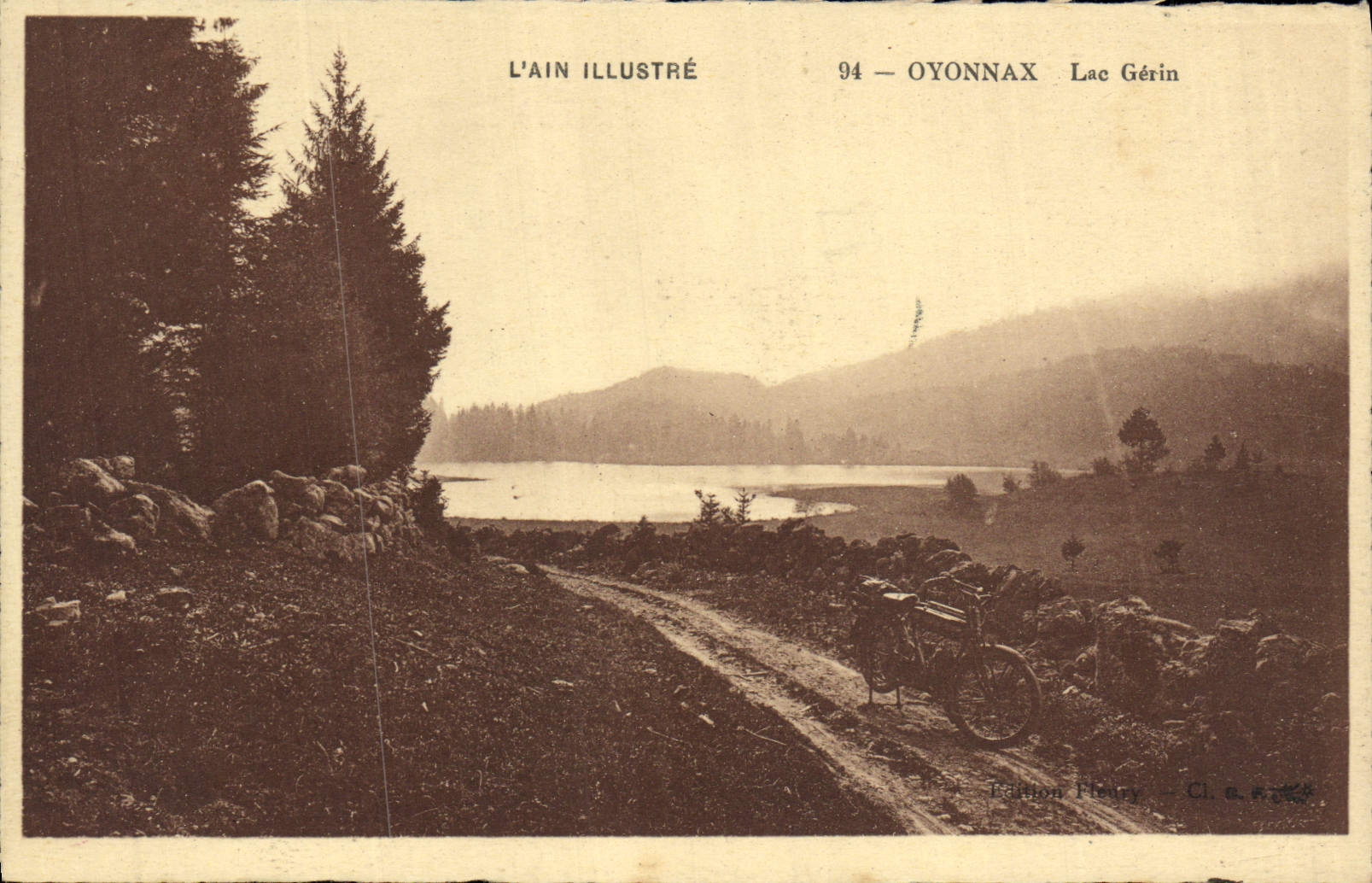 CPA Oyonnax Le Lac Genin Moto