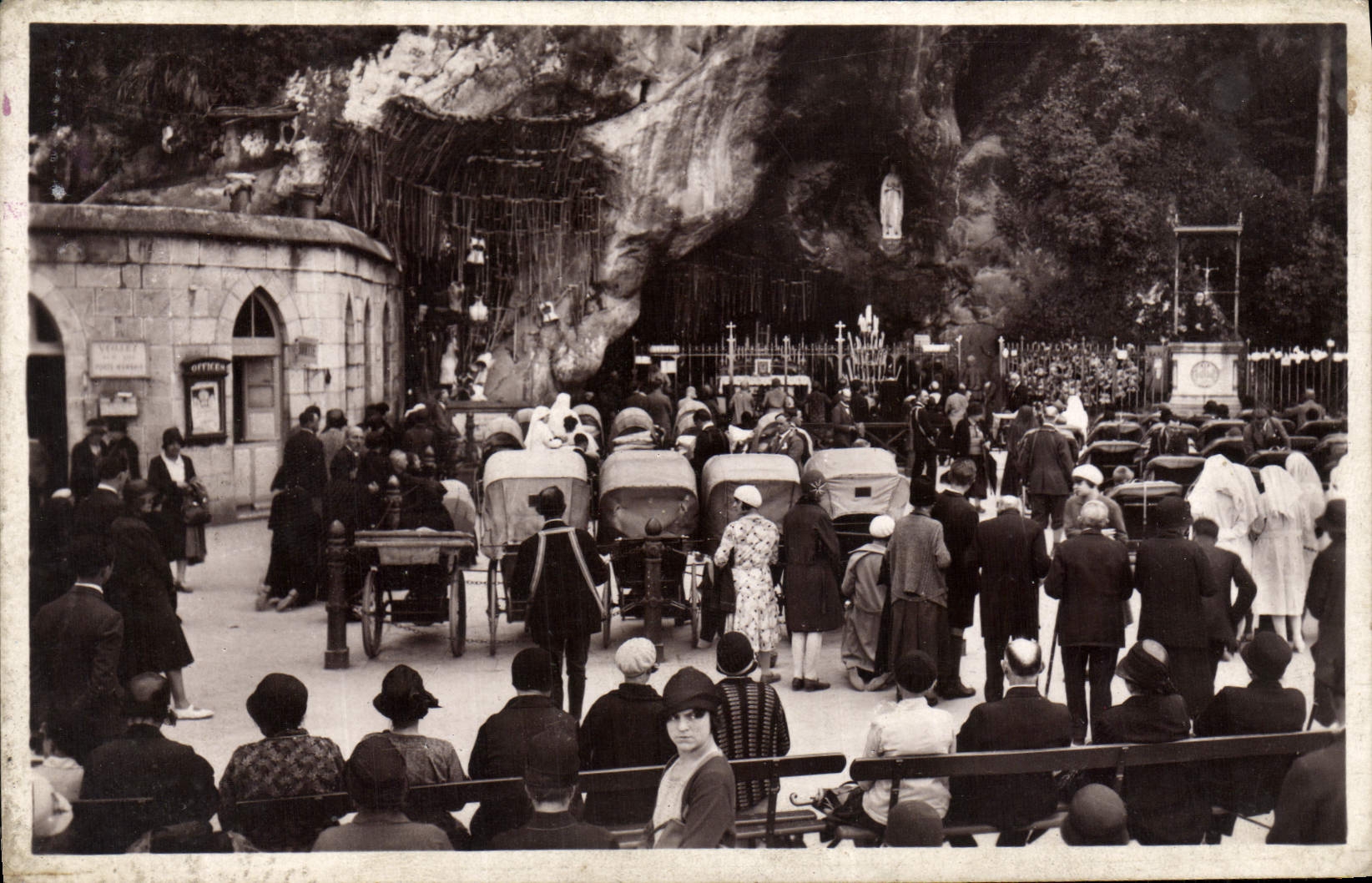 CPM Lourdes La Grotte