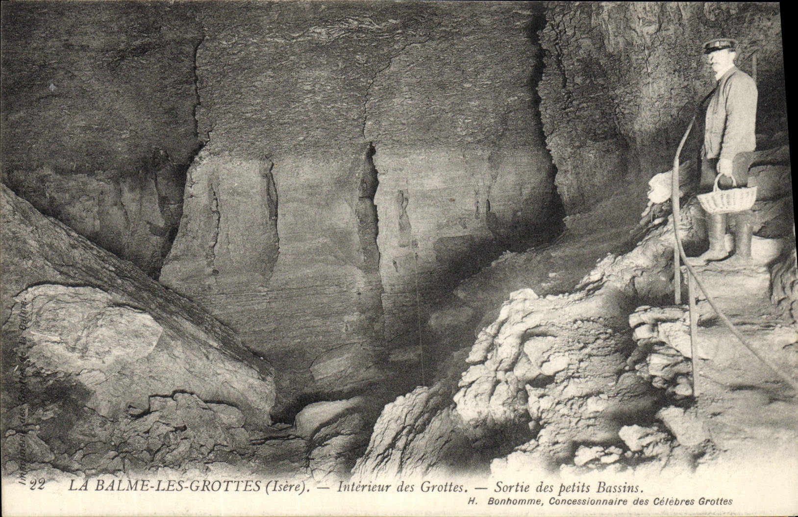 La Balme-les-Grottes (Isère) — Binnenkant van de Grotten — Uitgang van de Kleine Bassins — H. Bonhomme, Concessionaris van de Beroemde Grotten