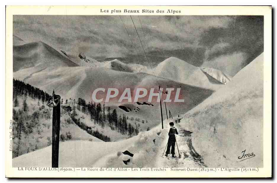 CPA La Foux D'Allos La Route du col d'Ailos Les Trois Eveches Sommet Ouest L'aiguille Ski 