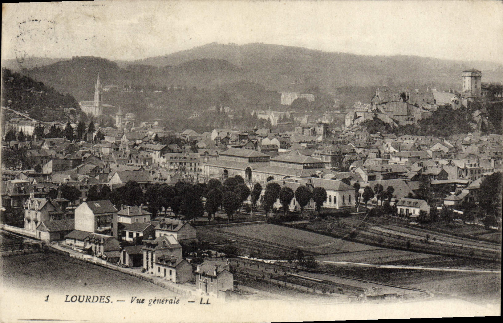 Lourdes — Vue générale — L.L.