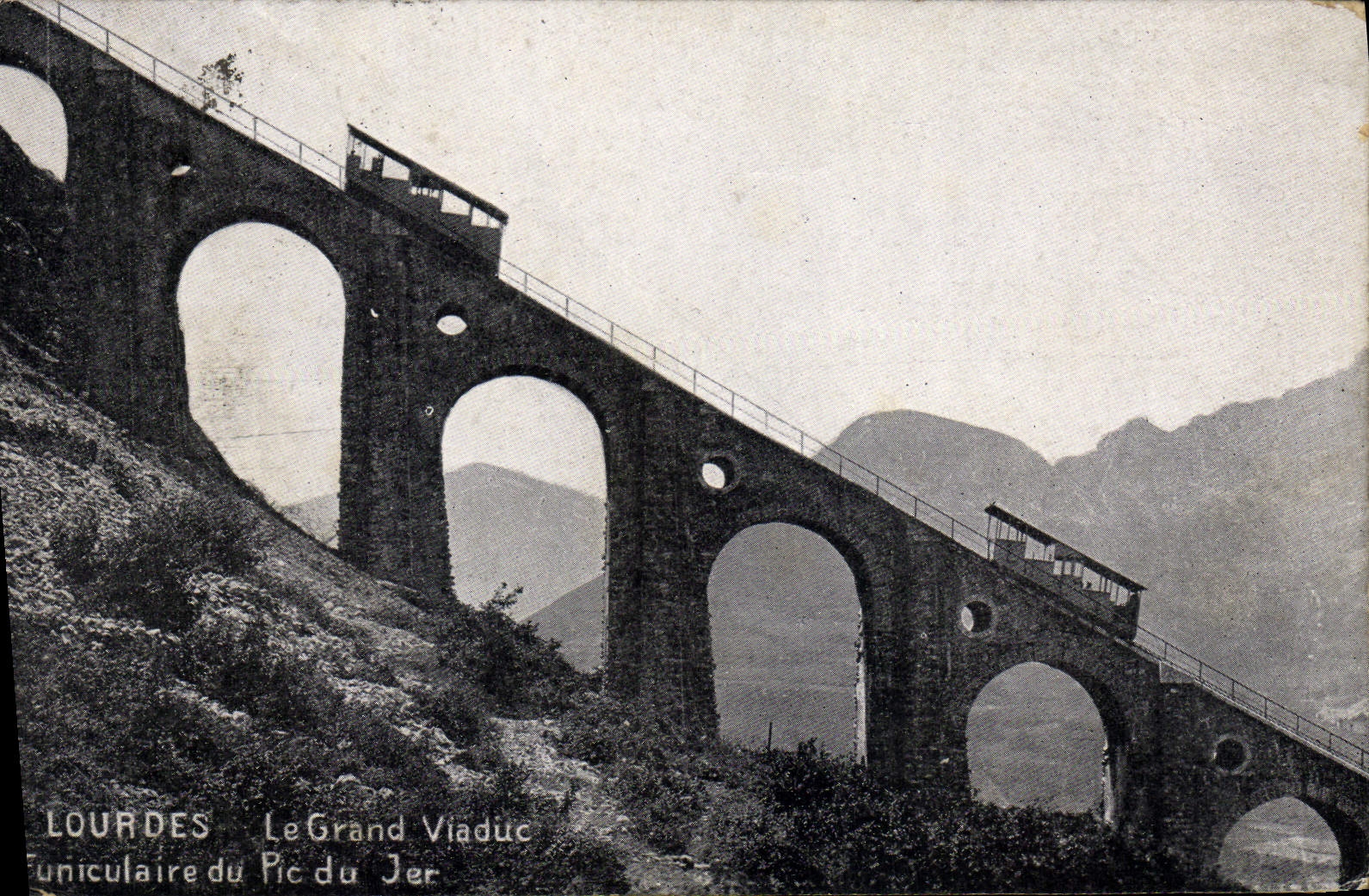 CPA Lourdes Le Grand Viaduc Le funiculaire du Pic du Jer 
