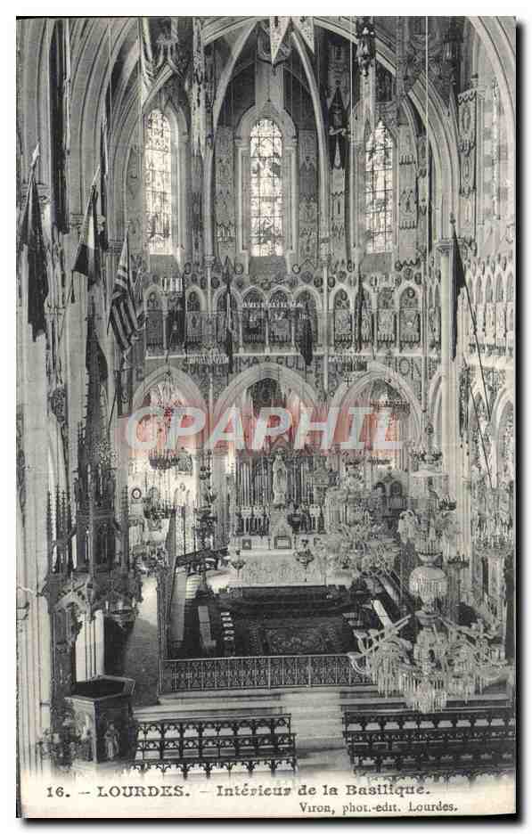 CPA Lourdes Interieur de la Basilique