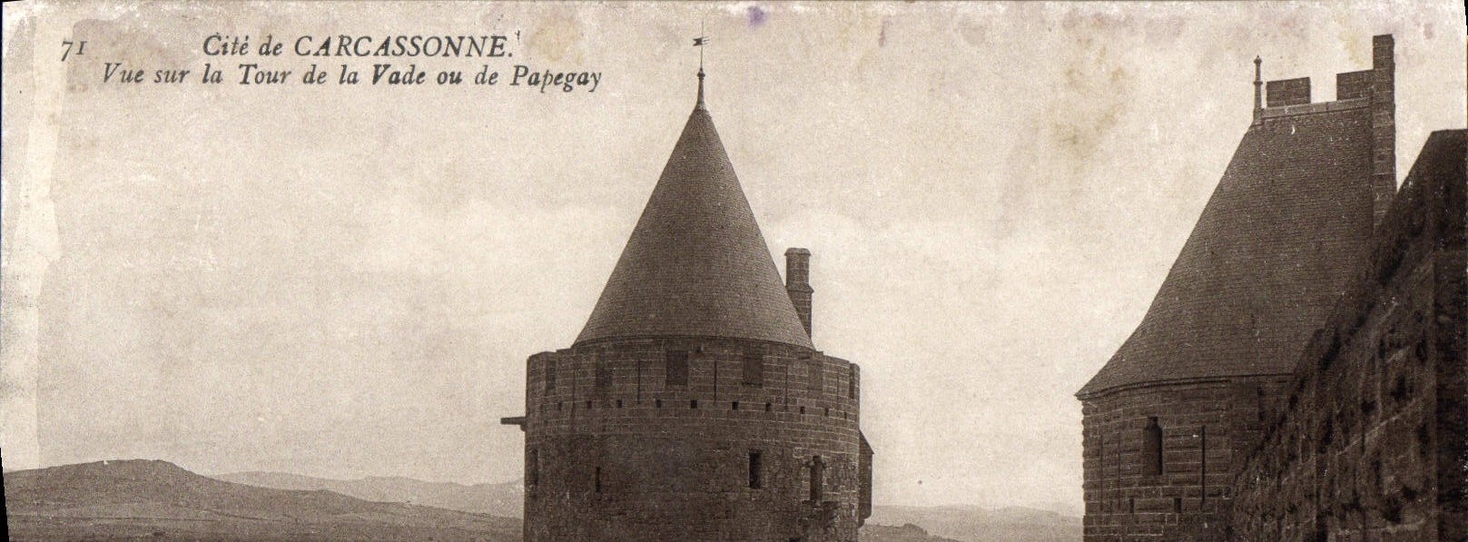 CPA Cite de Carcassonne Vue sur la Tour de la Vade ou de Papegay