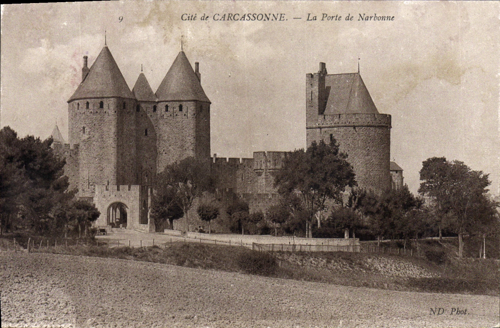 CPA Cite de Carcassonne La Porte de Narbonne
