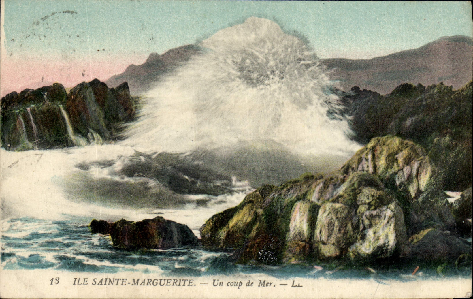 CPA Ile Sainte Marguerite Un coup de Mer