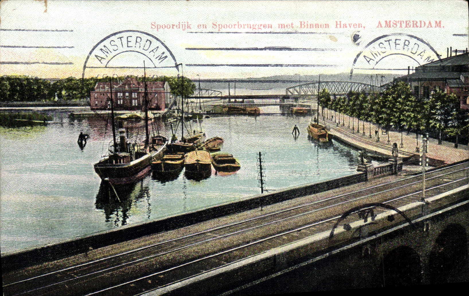CPA Spoordijk en Spoorbruggen met Binnen Haven Amsterdam Bateaux 