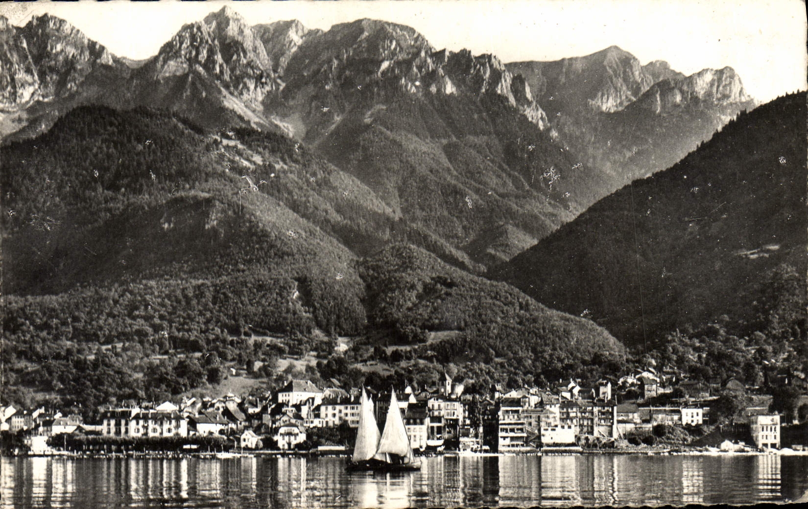 Saint-Gingolph — vue du lac et du Grammont — Les Éditions J. CELLARD (Riôme) - Anverso