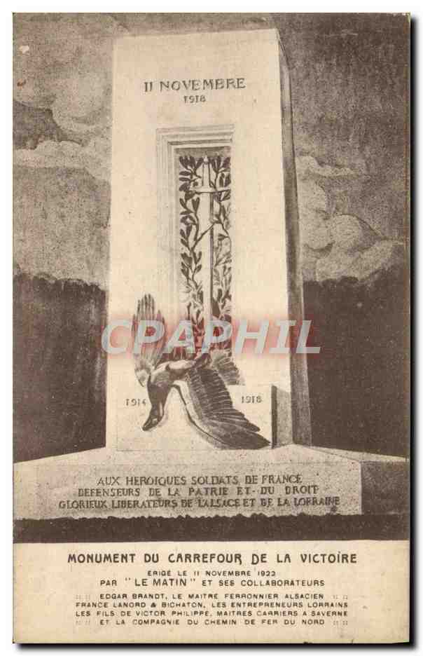CPA Monument du Carrefour de la Victoire Aigle Militaria