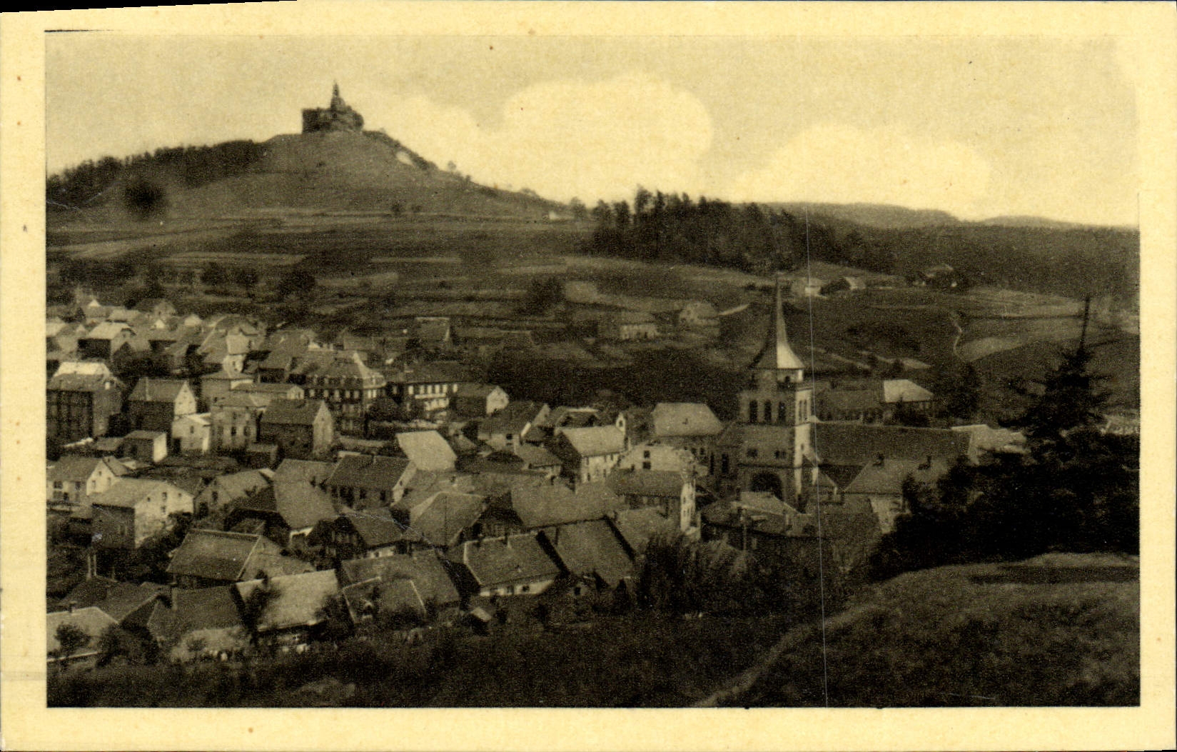 CPA Dabo Vue generale et Chapelle St Leon