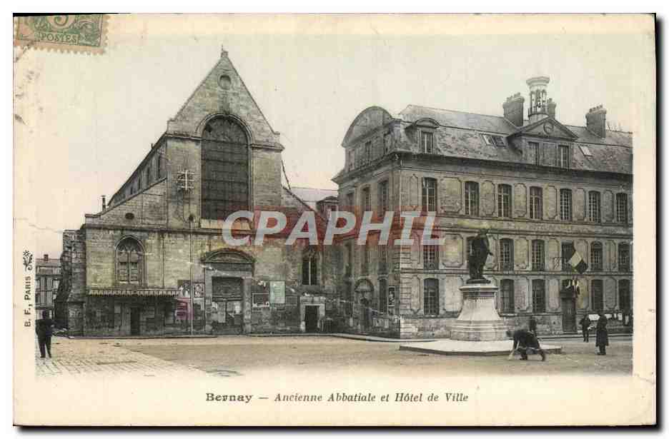 CPA Bernay Ancienne Abbatiale et Hotel de Ville