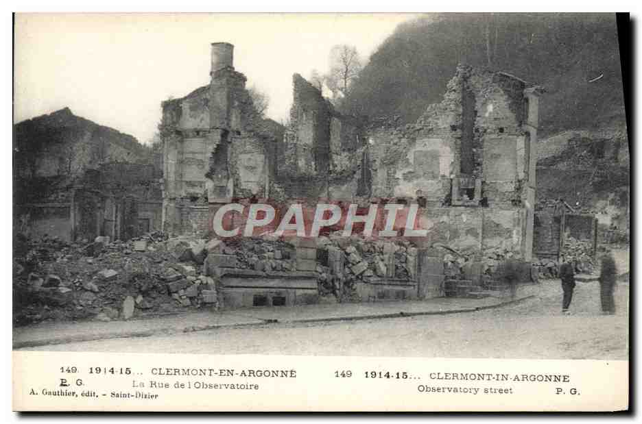 CPA Clermont En Argonne La Rue de L'Observatoire Militaria