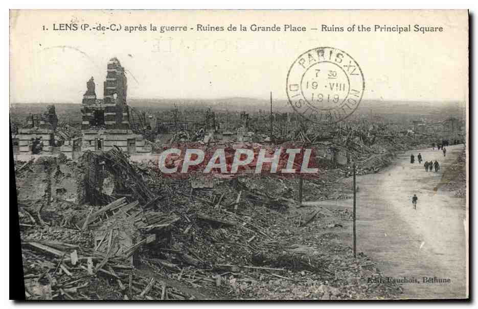 CPA Lens Apres la Guerre Ruines de la Grand Place Militaria