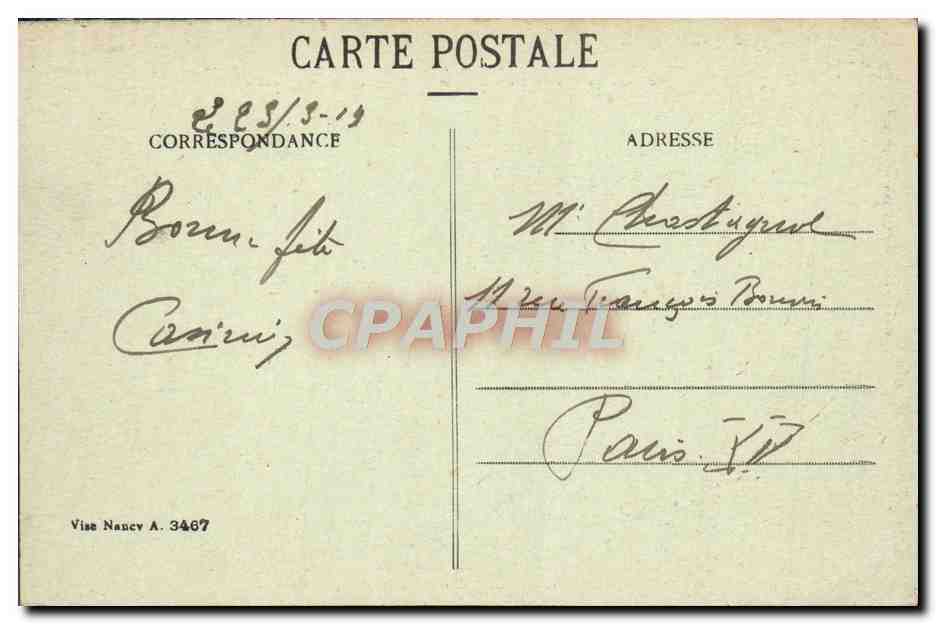 Reims dans ses années de bombardements 1914-18 — La Cathédrale au milieu des ruines, au premier plan la rue Cérès — Back