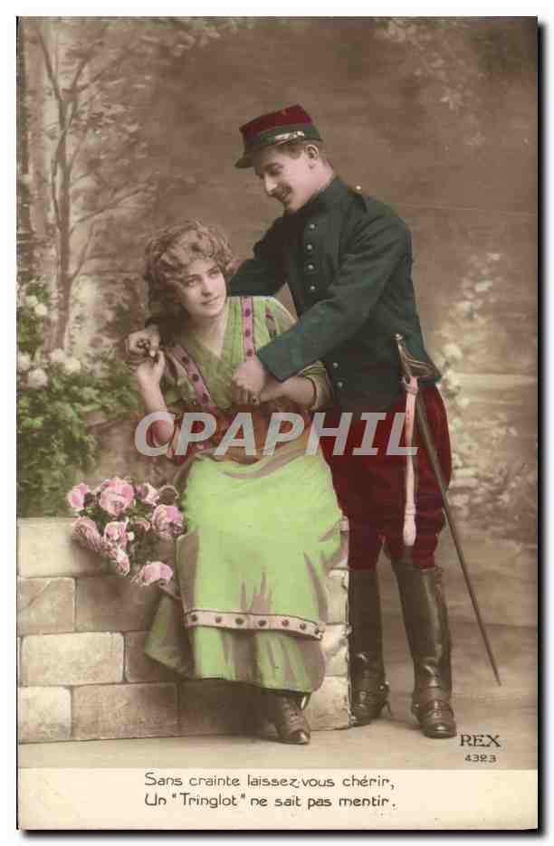 CPA Fantaisie Femme Soldat Militaria 