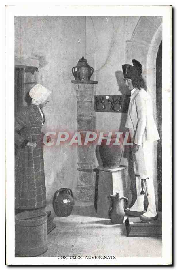 Costumes Auvergnats — illustration de deux personnages en tenue traditionnelle — Paul Vallier, Imp. Clermont-Ferrand