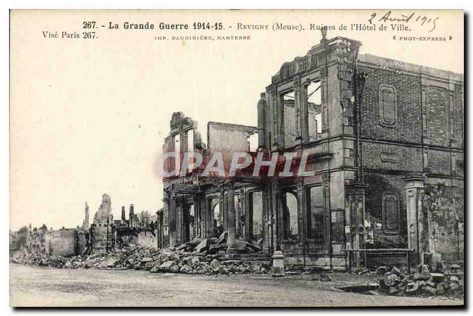 CPA Revigny Ruines de l'hotel de ville Militaria
