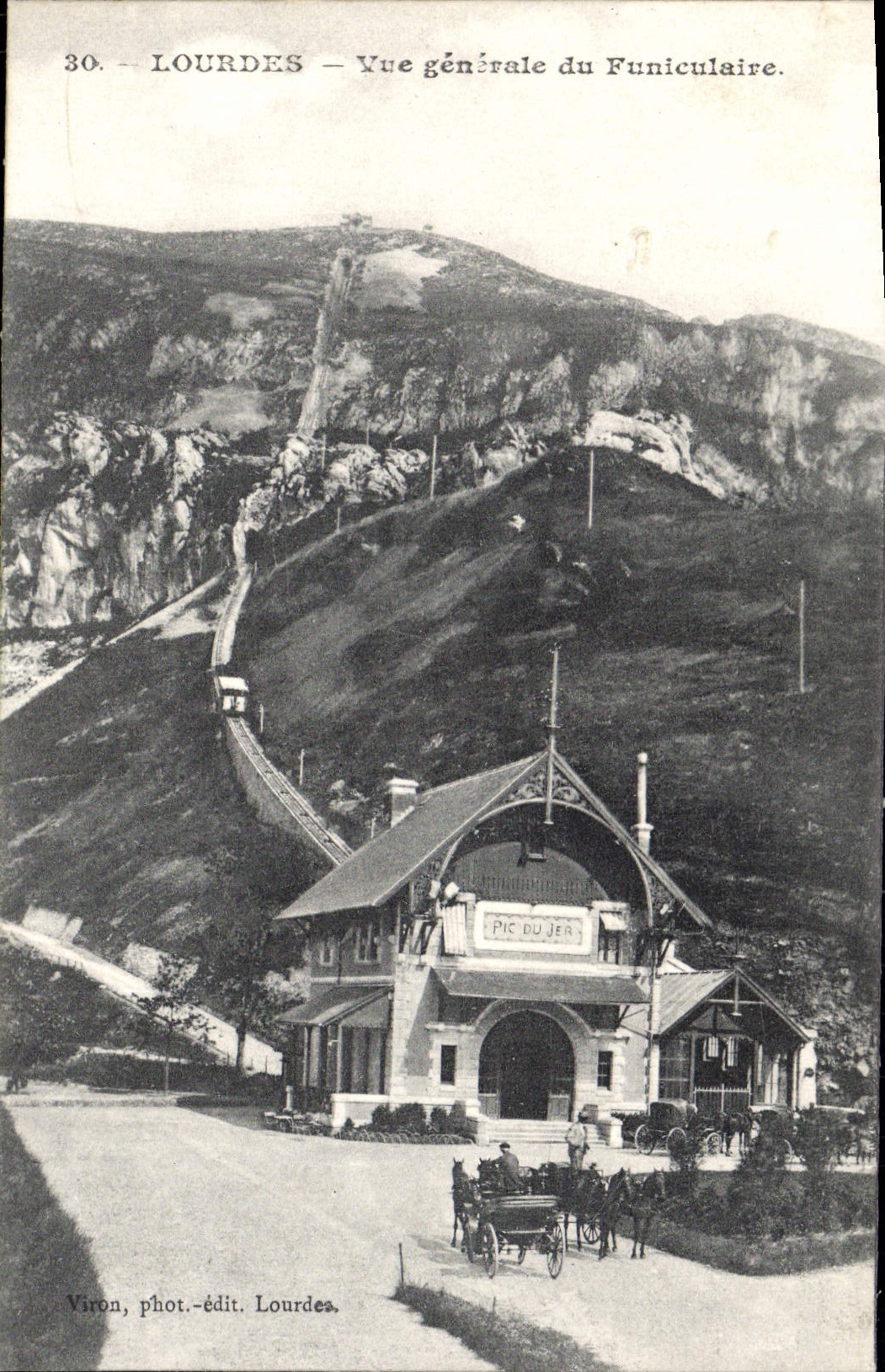CPA Lourdes Vue Generale du Funiculaire