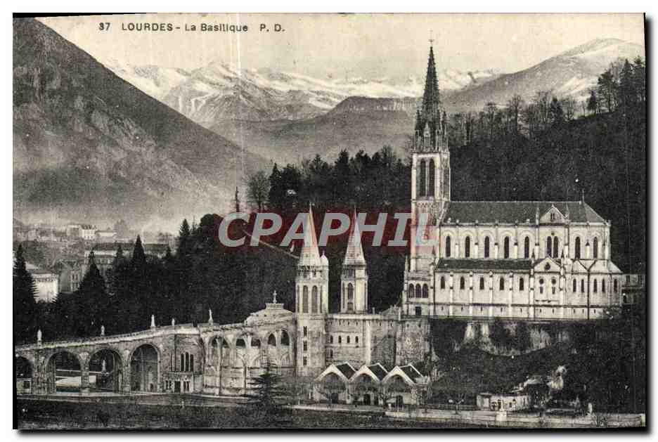 CPA Lourdes La Basilique 