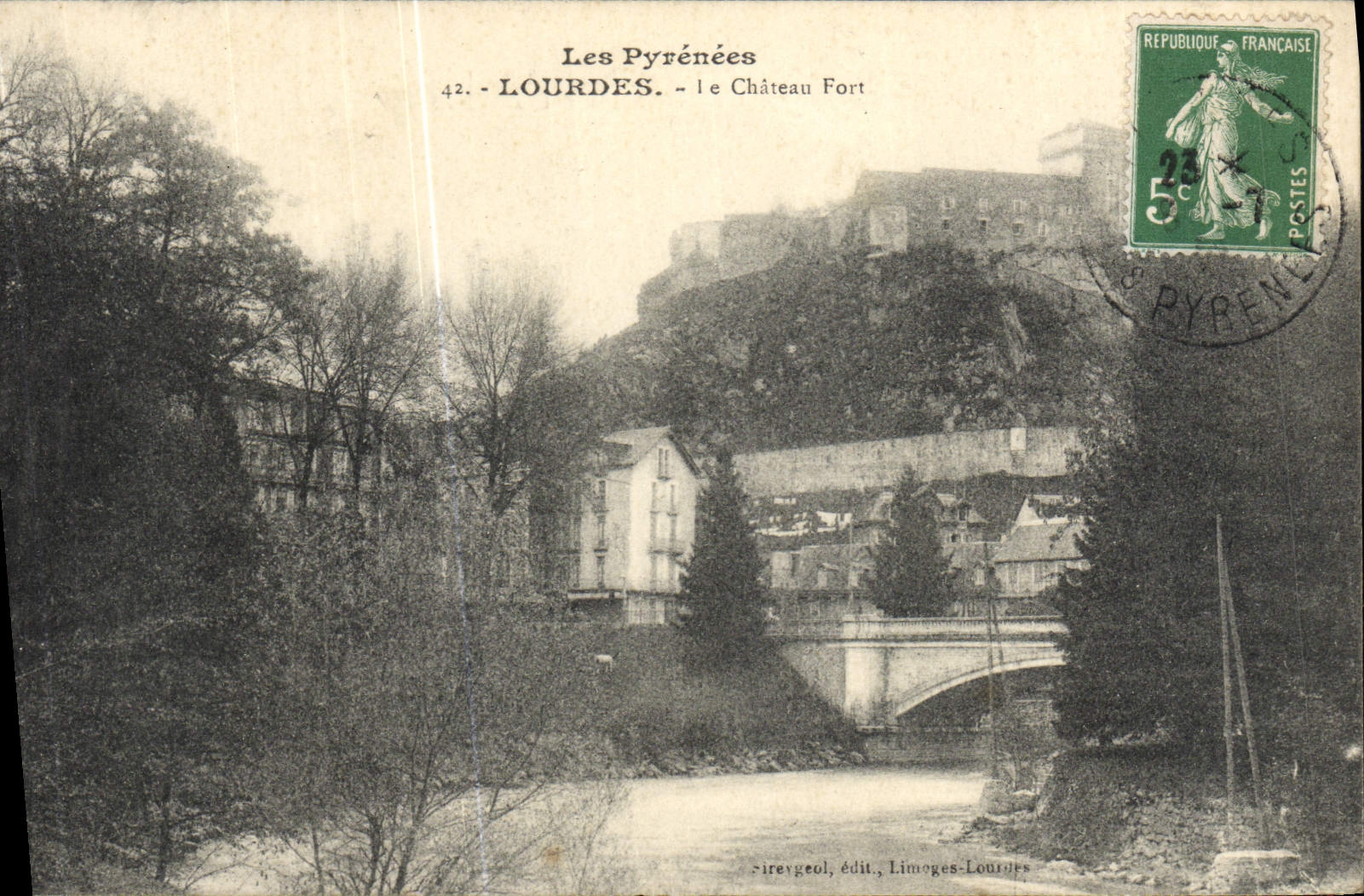 CPA Lourdes Le Chateau Fort