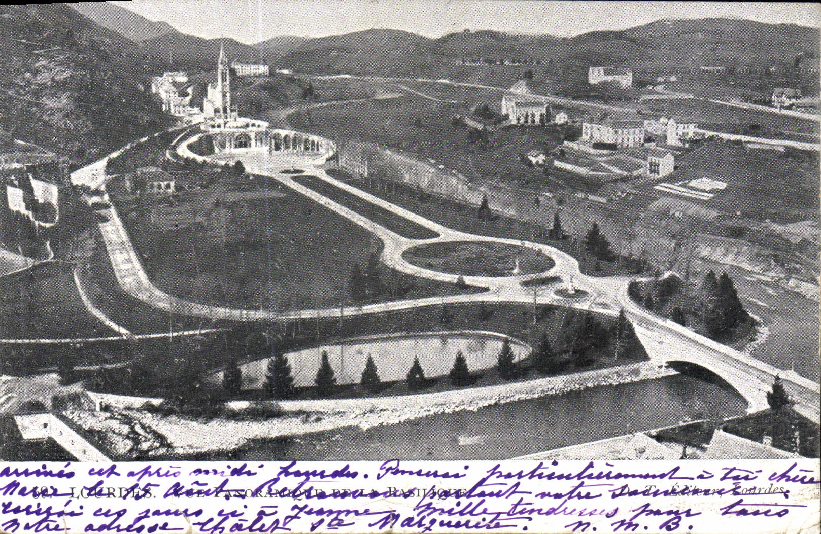 CPA Lourdes Panorama de la basilique