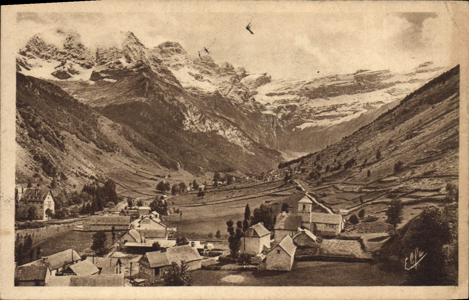 CPA Gavarnie Le Village et le Cirque