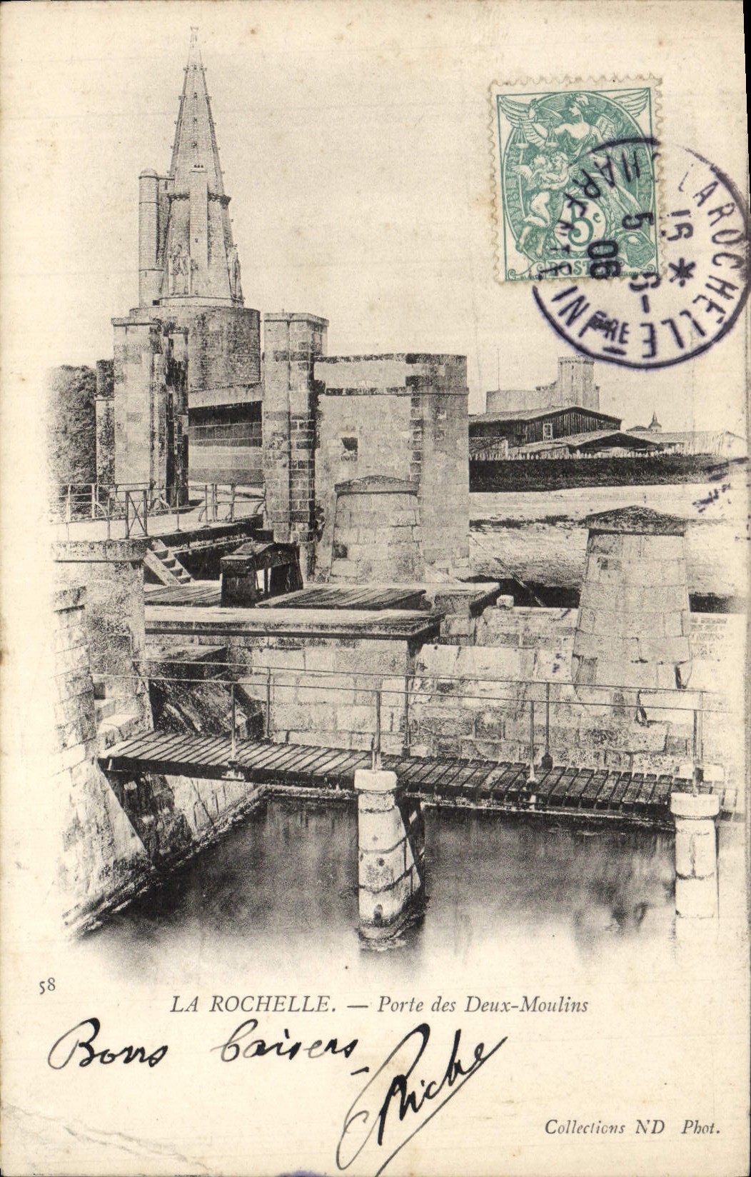 La Rochelle — Porte des Deux-Moulins — Phot. Bons Bairens