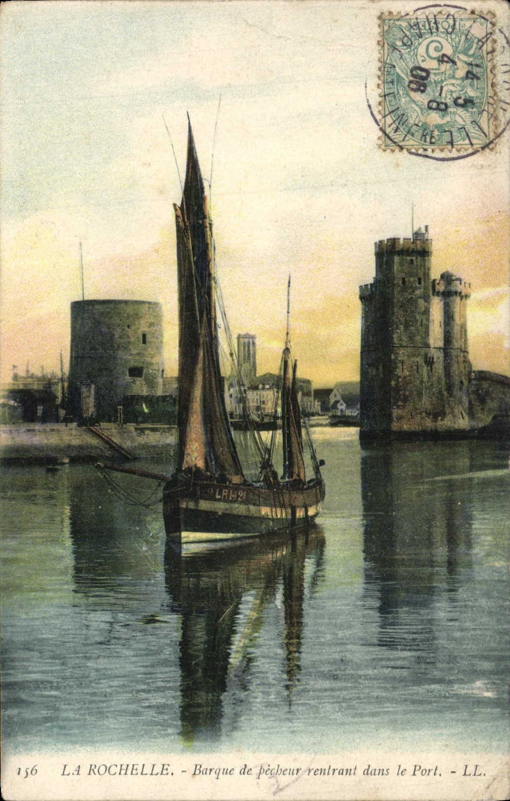 La Rochelle - Barque de pêcheur rentrant dans le Port - LL. n°156