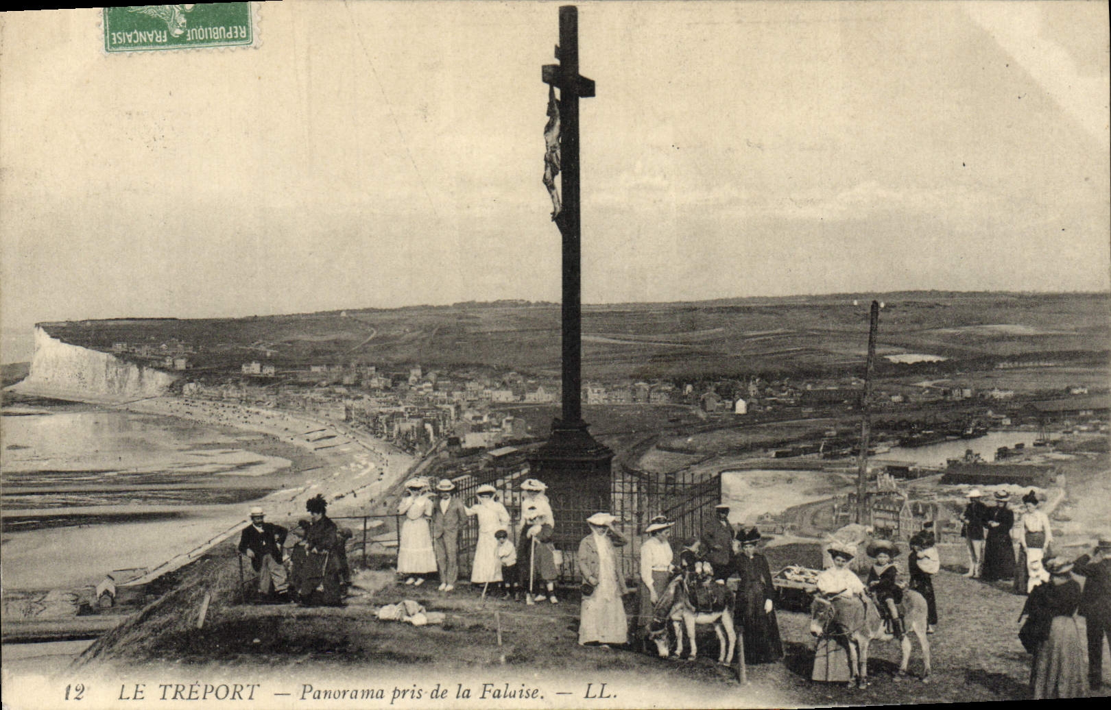 Le Tréport — Panorama pris de la Faluise — LL. — n°12