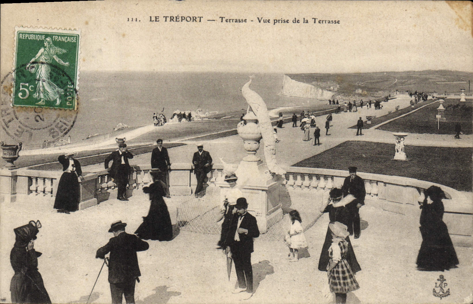 CPA Le Treport Terrasse Vue Prise de la Terrasse