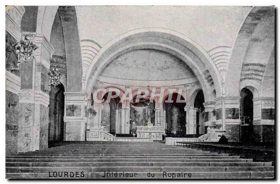 CPA Lourdes Interieur du Rosaire