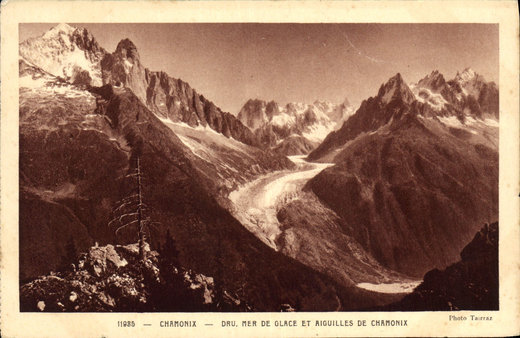 CPA Chamonix Dru Mer de Glace et Aiguilles de Chamonix
