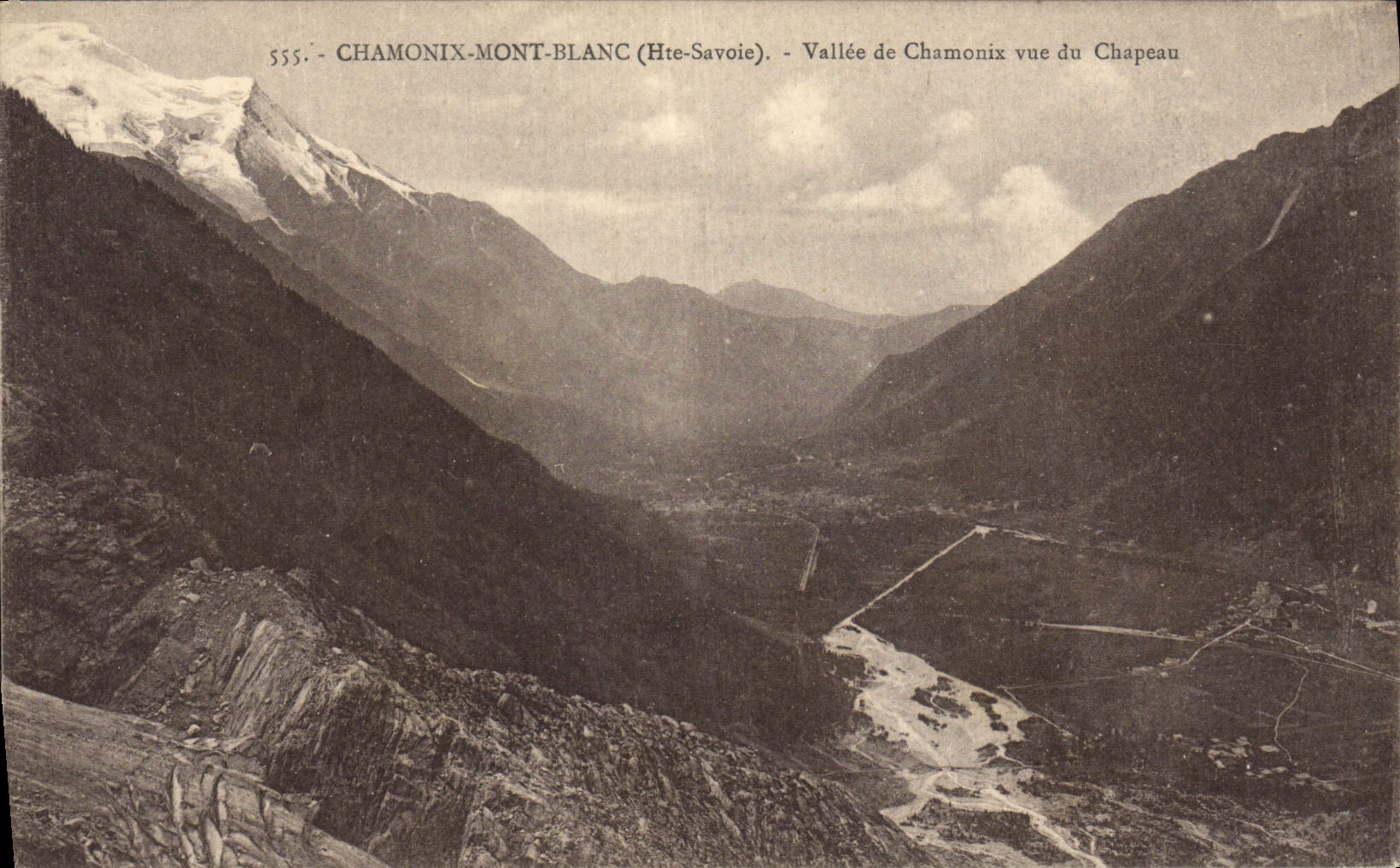 CPA Chamonix Mont Blanc Vallee de Chamonix vue du Chapeau