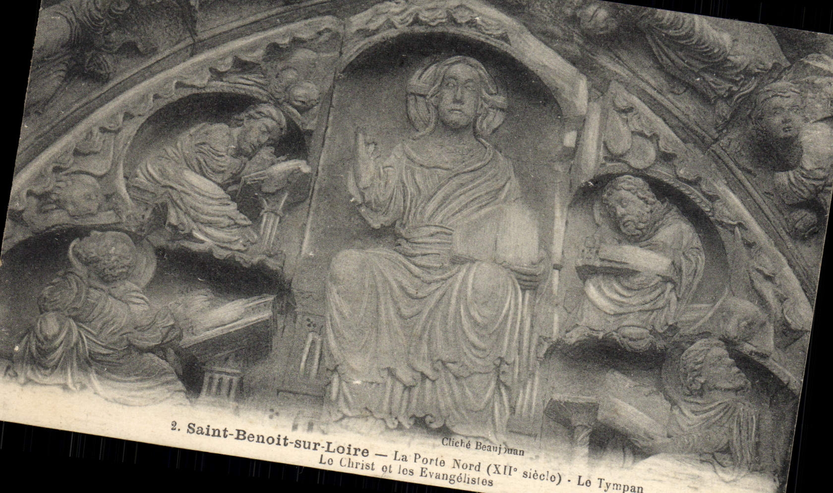Saint-Benoît-sur-Loire — Le tympan de la porte nord (XIIe siècle) — Cliché Beaujuman