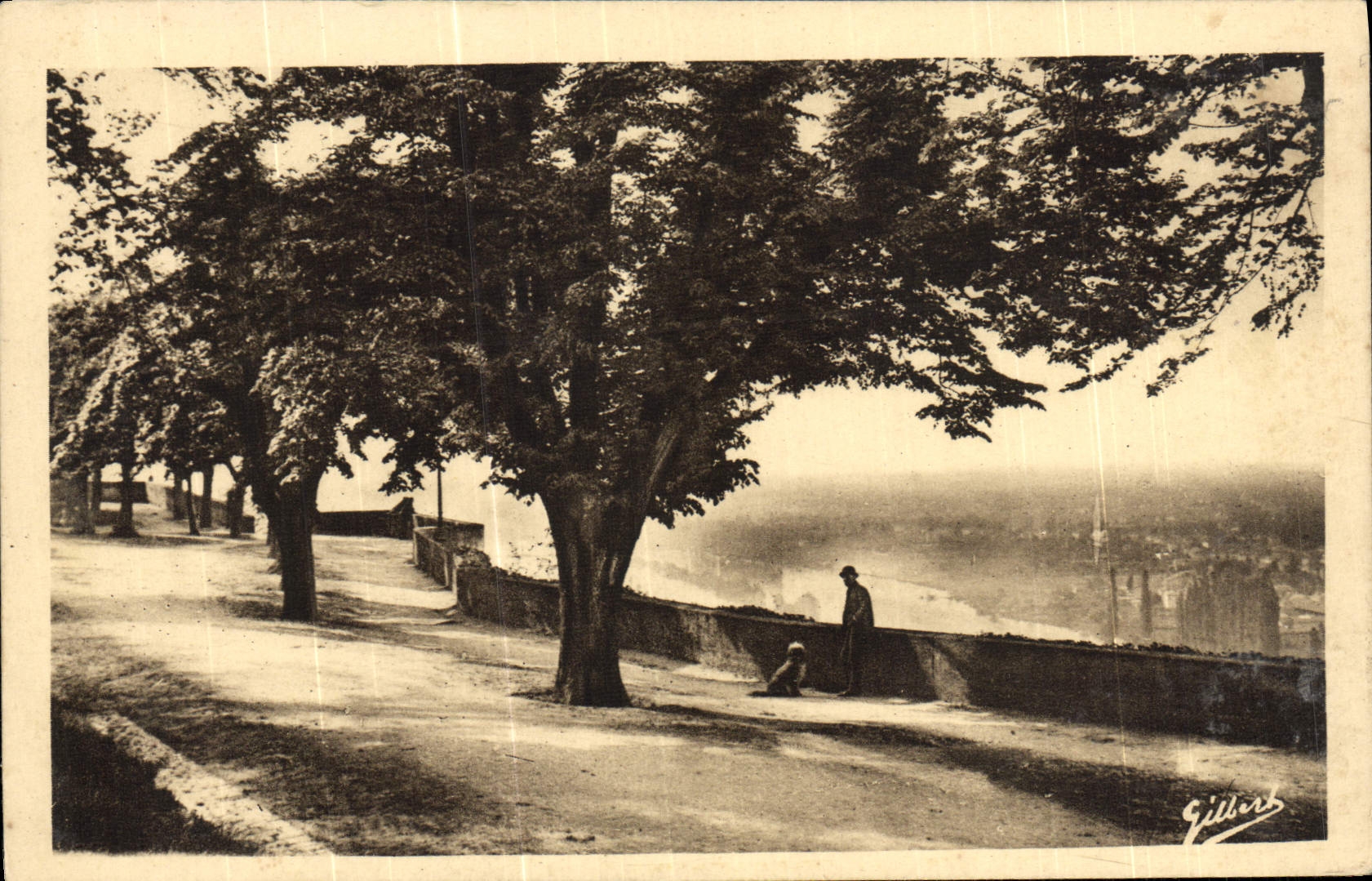 Vallée de la Charente vue du Rempart Beaulieu — Angoulême — Édition d'Art A. Gilbert