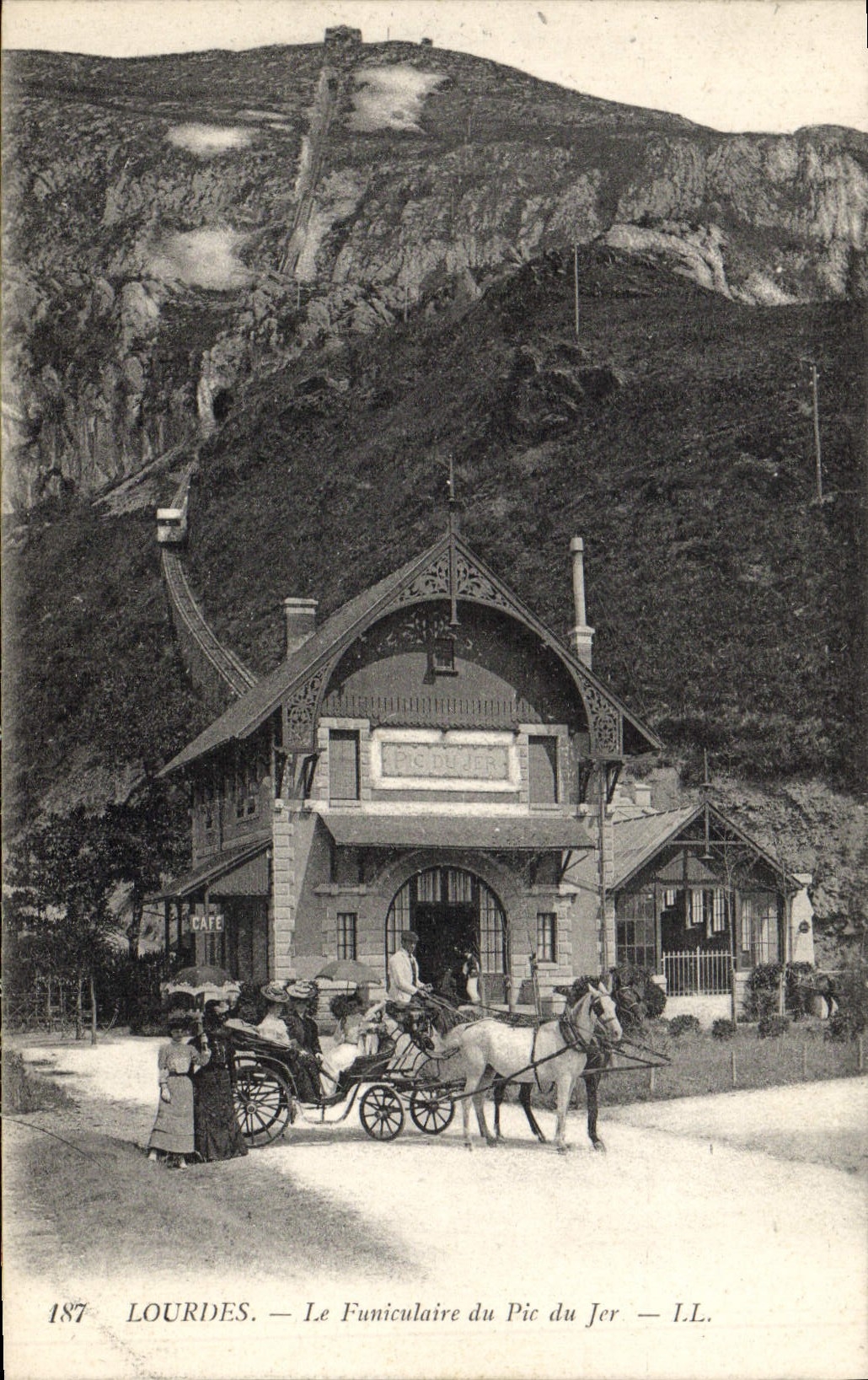 CPA Lourdes Le Funiculaire Du Pic Du Jer Attelage Cheval