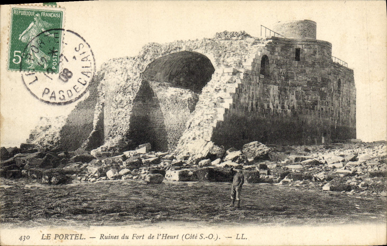 CPA Le Portel Ruines Du Fort De I'Heurt
