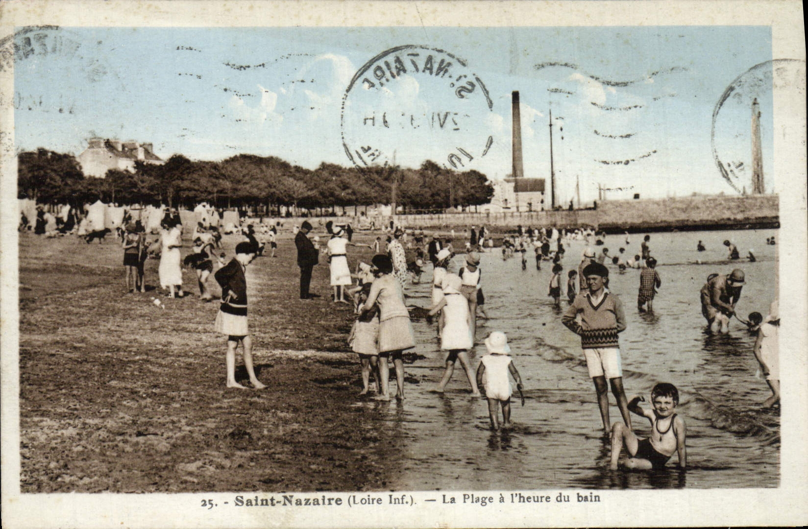 CPA Saint Nazaire La Plage a l'heure du bain