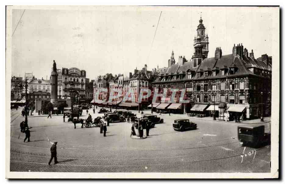 CPM Lille La grande place et l'ancienne bourse 