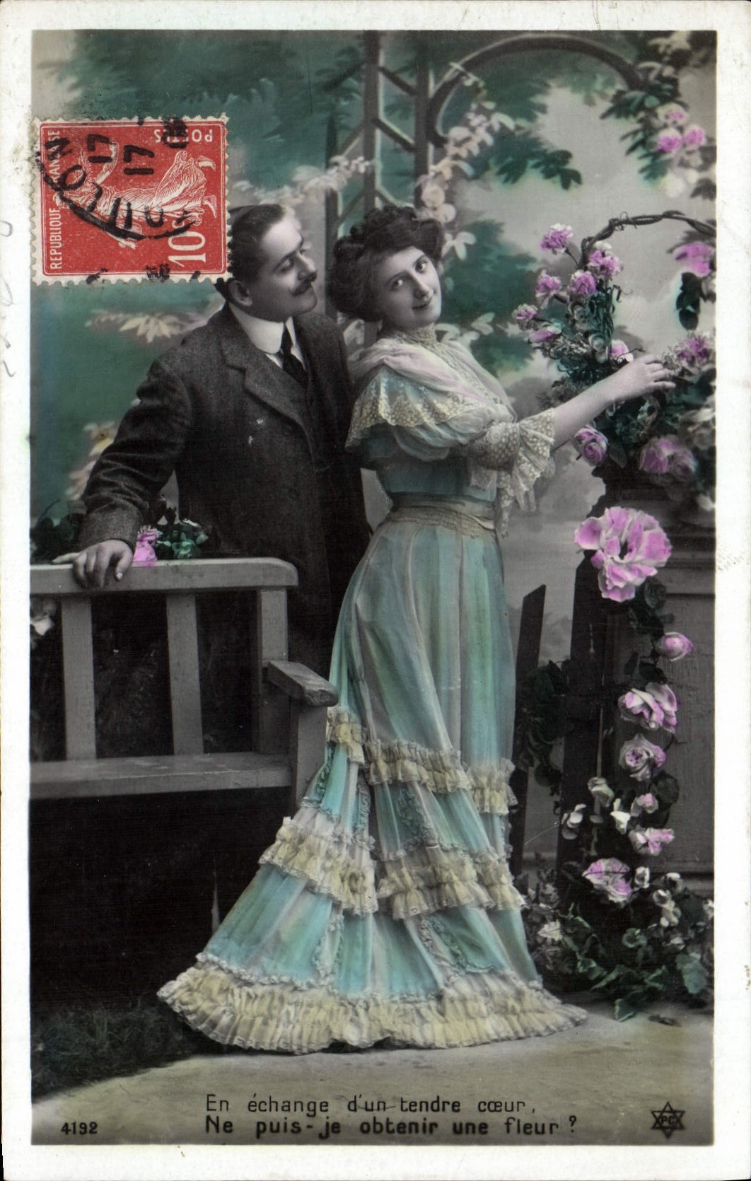 Couple en extérieur — scène romantique — éditeur inconnu, n° 4192