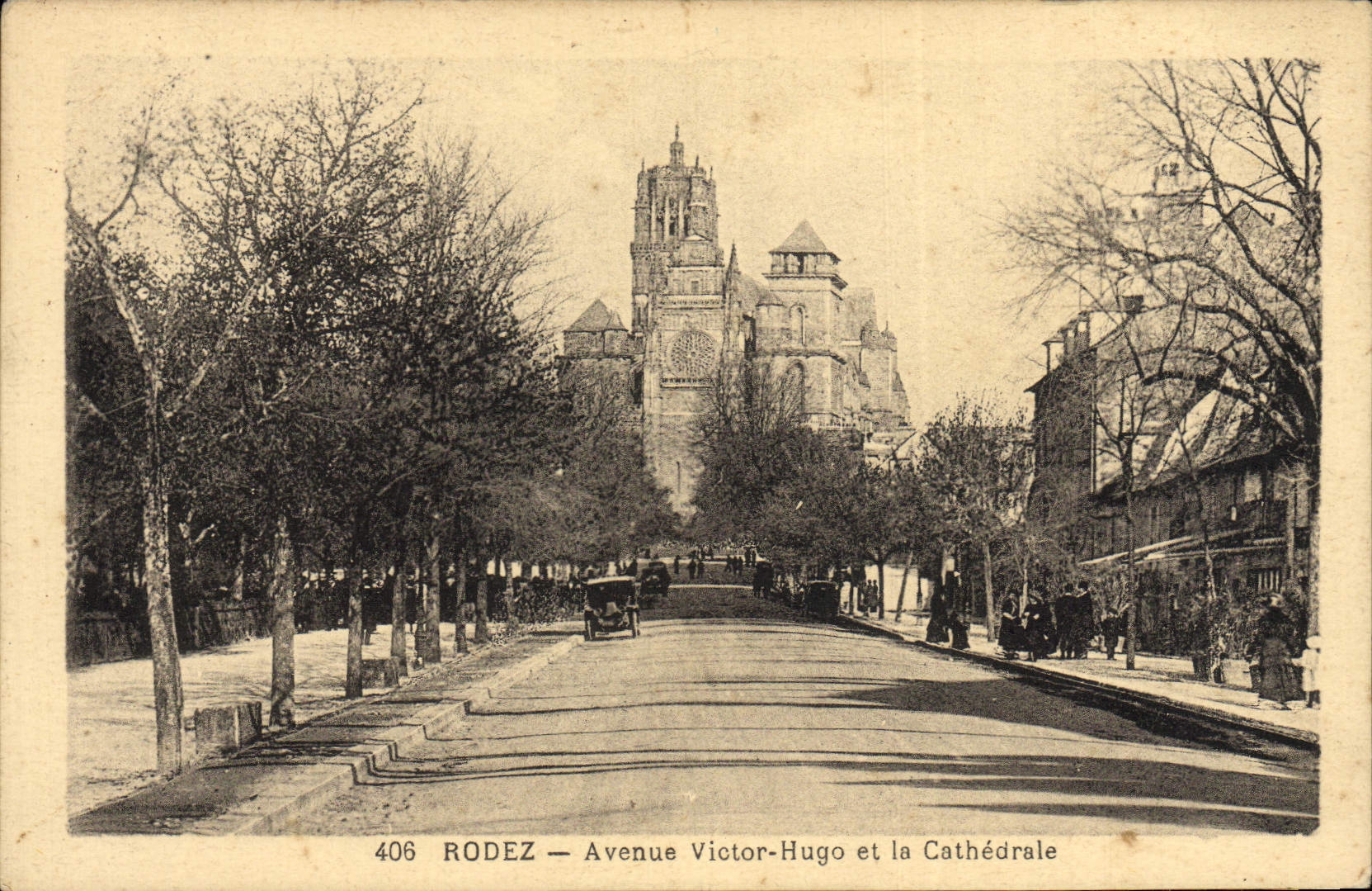 Rodez — Avenue Victor-Hugo et la Cathédrale — éditeur inconnu, n° 406