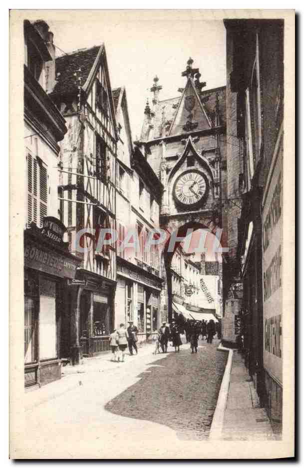CPA Auxerre Porte de L'Horloge et Maison du 15eme