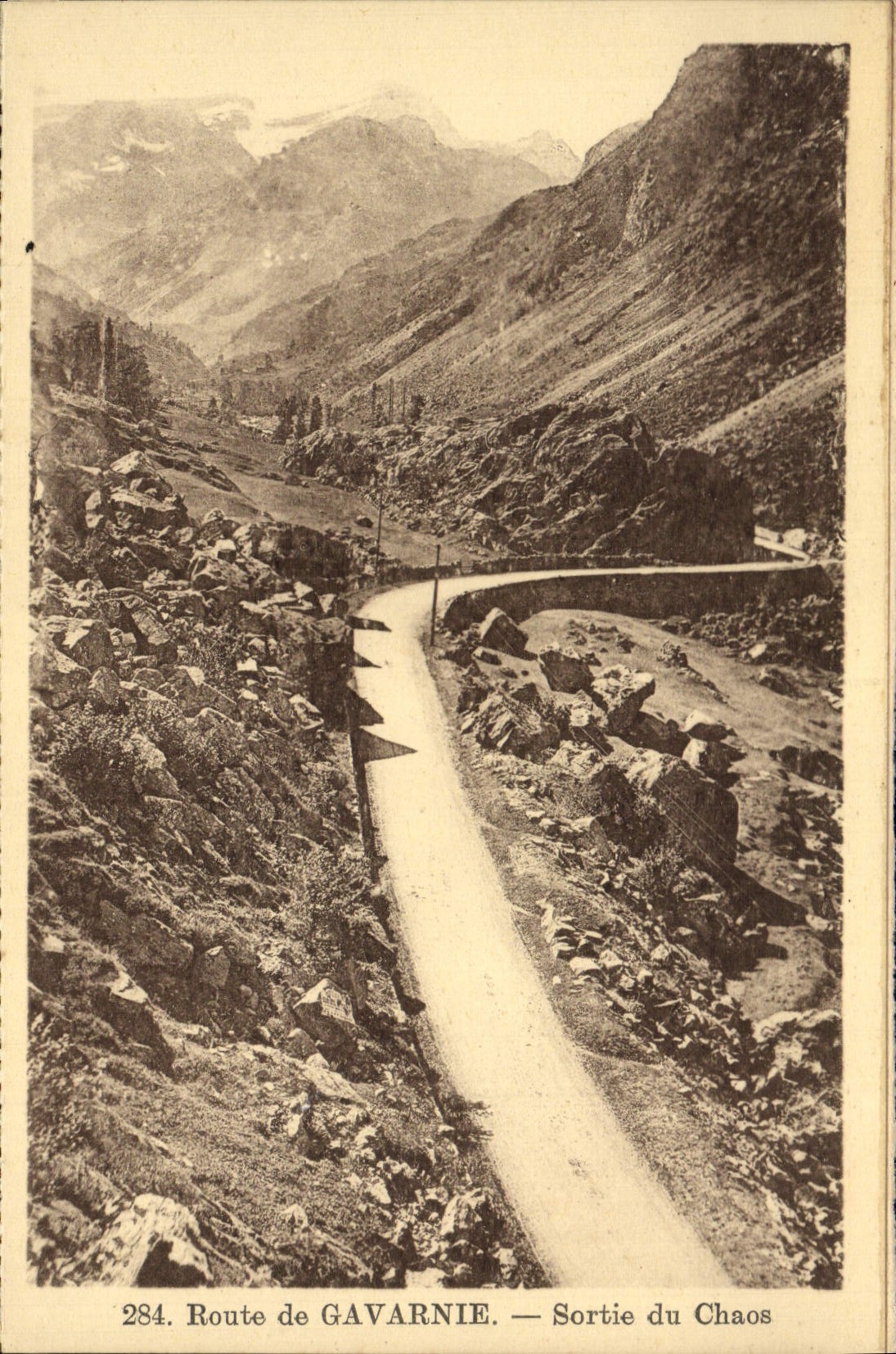 Route de GAVARNIE — Sortie du Chaos — n°284