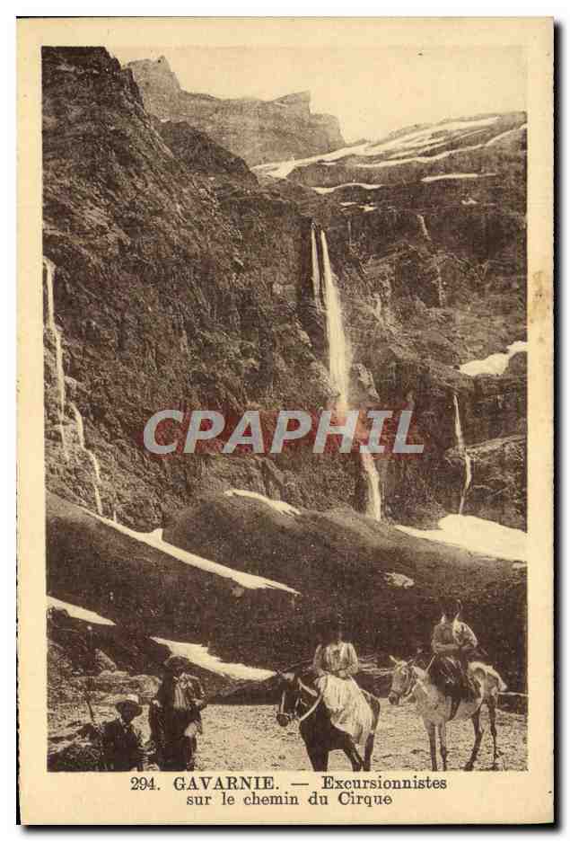 CPA Gavarnie Excursionnistes su rle Chemin du Cirque Cheval