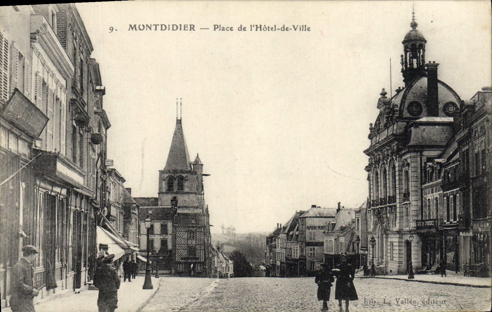CPA Montdidier Place de l'Hotel de Ville