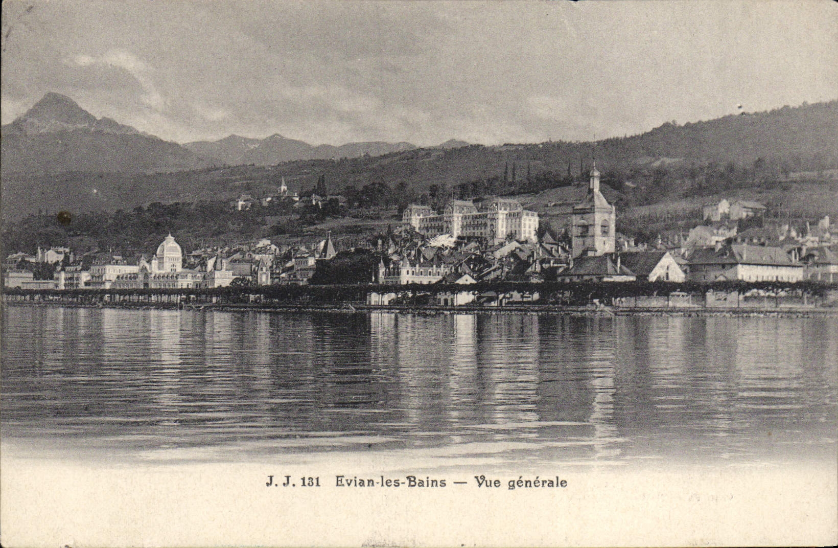 CPA Evian Les Bains Vue Generale