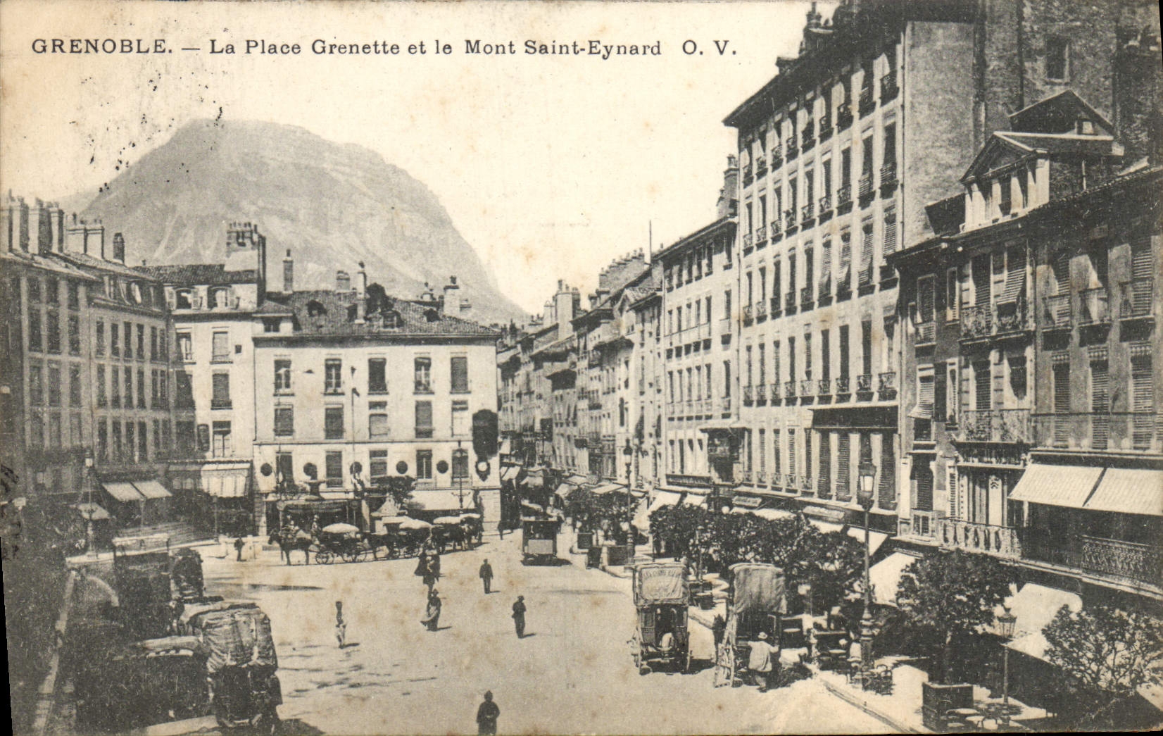 Grenoble — La Place Grenette et le Mont Saint-Eynard — O.V.