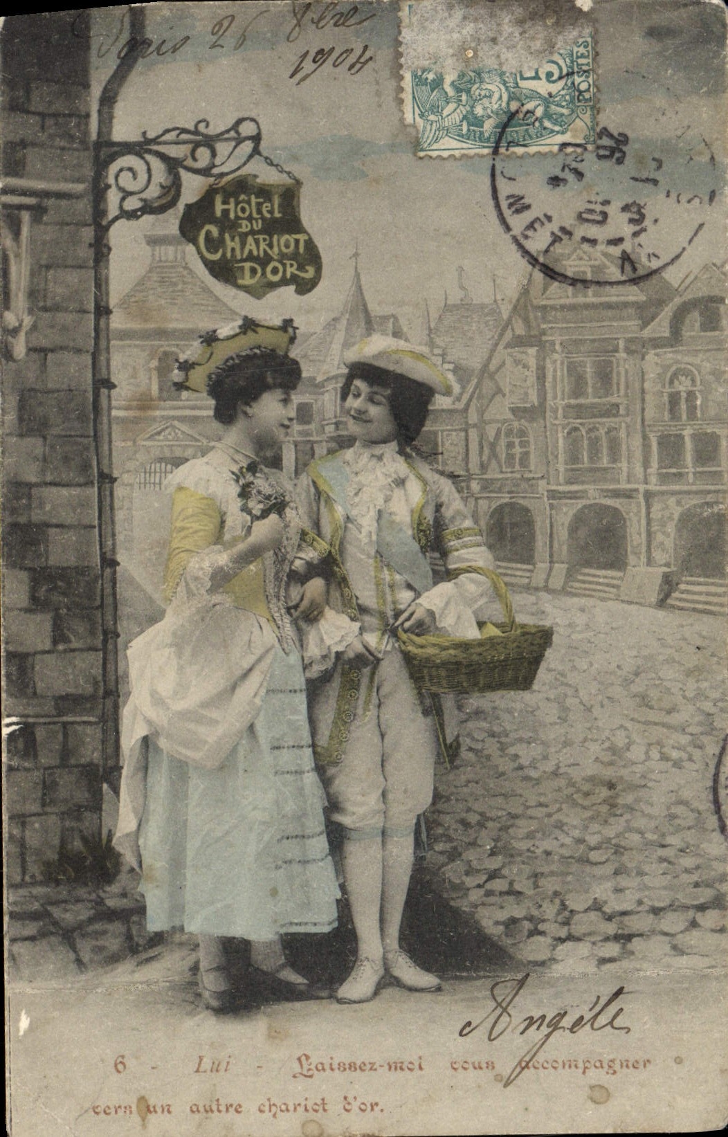 CPA Fantaisie Femme Hotel du Chariot d'Or